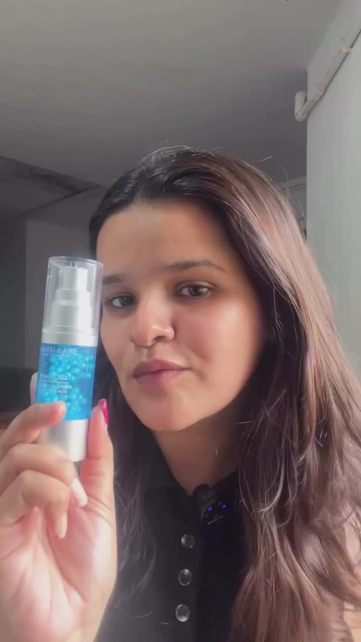 This Hyalu-Cell Hydration Boost Serum with 7 molecular weights of hyaluronic acid + niacinamide.mp4